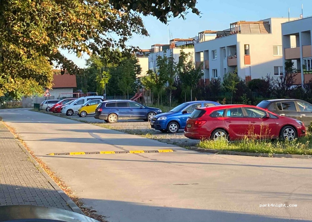 (900 42) Dunajská Lužná - 34 Úzka — foto