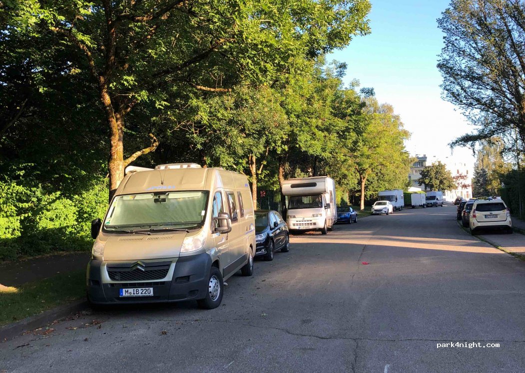 (81735) München - 60 Emdenstraße — foto 2