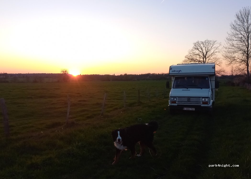 (10270) Montiéramey - Chemin Rural dit Voie de l'Ormereau — foto 4