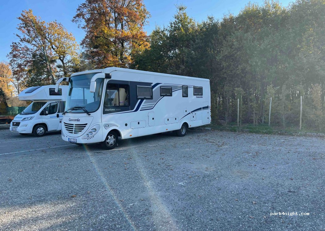 (763 14) Zlín - Za Parkovištěm — foto 3