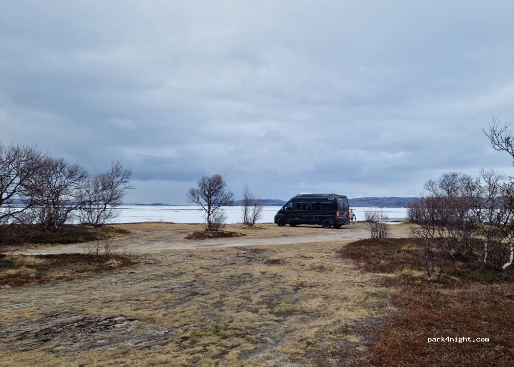 (9713) LAKSELV - 140 E69 — foto 4