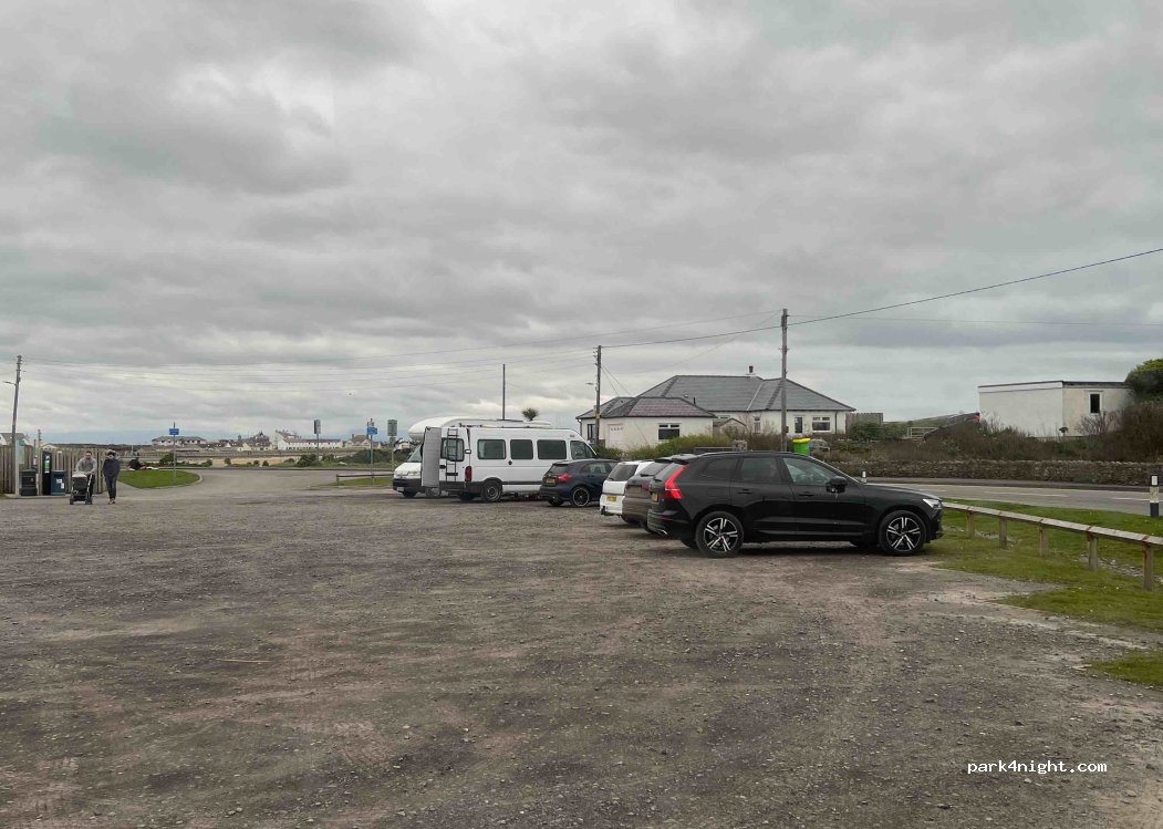 (LL65 2UN) Trearddur Bay - Lon Isallt — foto