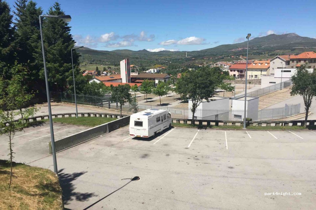 (5470-204) Montalegre - Rua Padre José Alves — foto 2