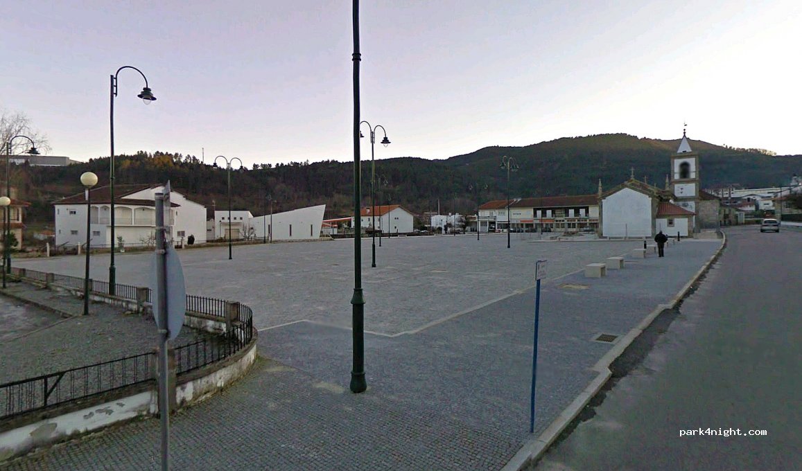 (5460) Boticas - 14 Largo Nossa Senhora da Livração — foto