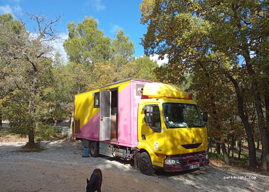 (30290) Laudun-l'Ardoise - 636 Chemin du Camp de César — foto 4