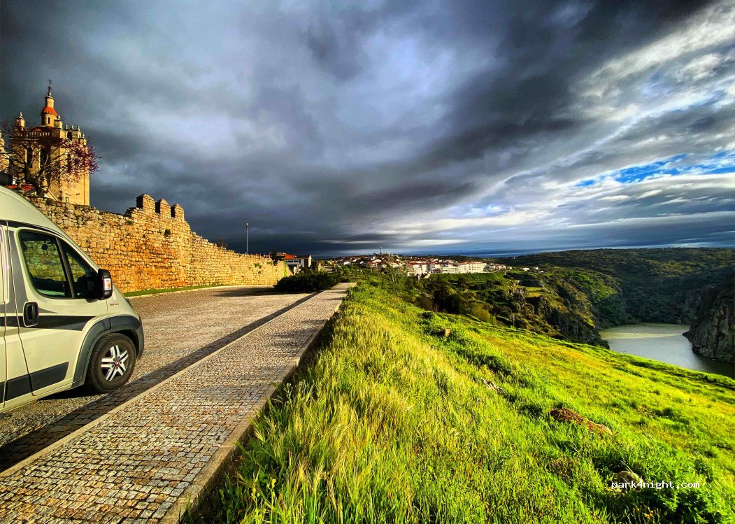 (5210) Miranda do Douro - — foto