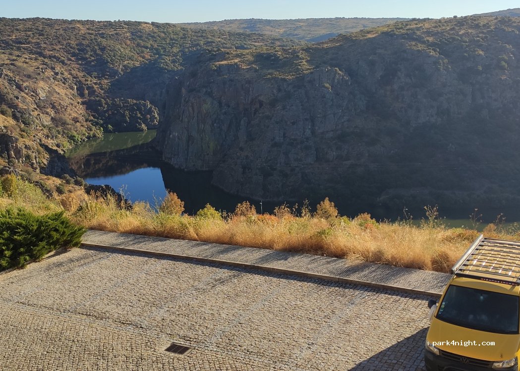 (5210) Miranda do Douro - — foto 2