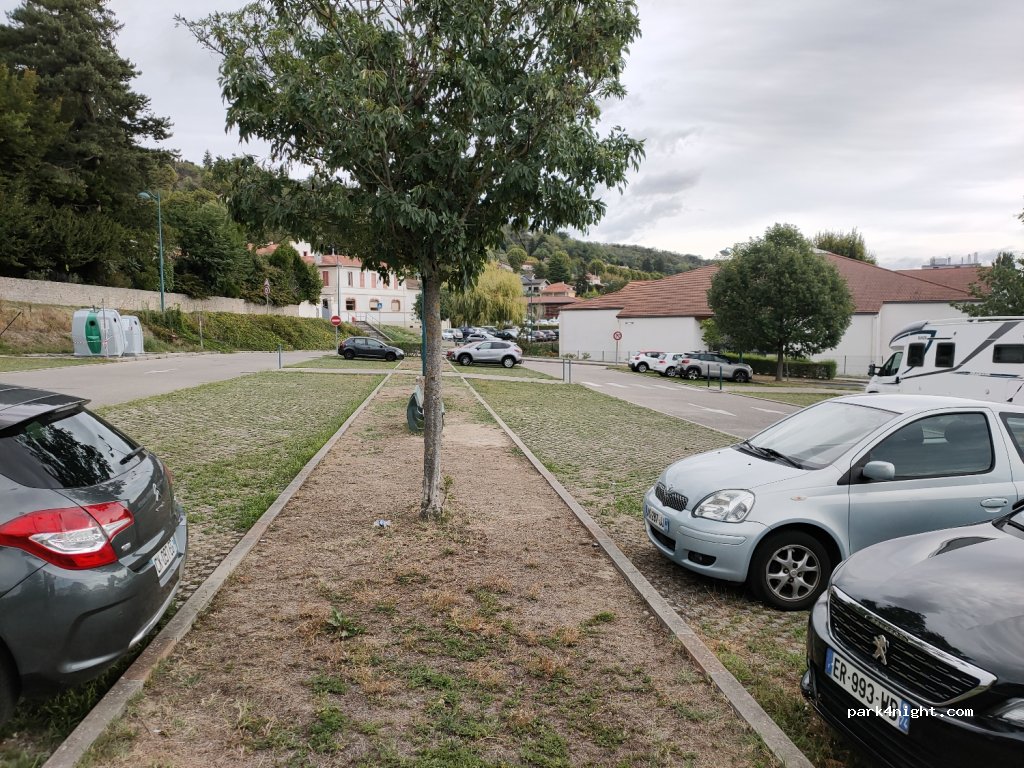 (01700) Miribel - 787 Rue des Boulees — foto