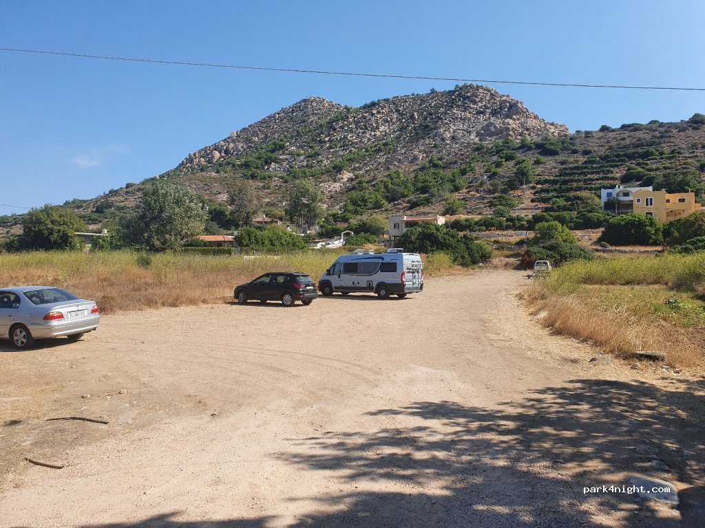 (821 02) Emporios - — foto