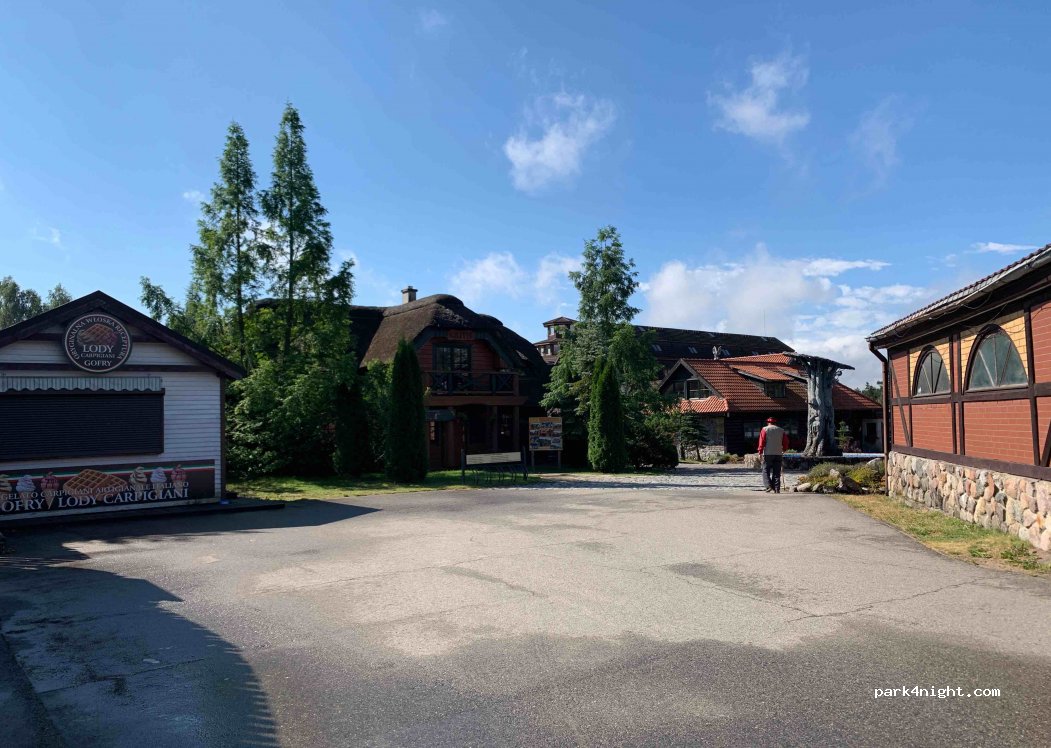 (83-323) Szymbark - 12 Szymbarskich Zakładników — foto 2