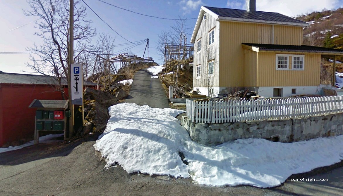 (8380) NUSFJORD - 320 Fylkesveg 807 — foto