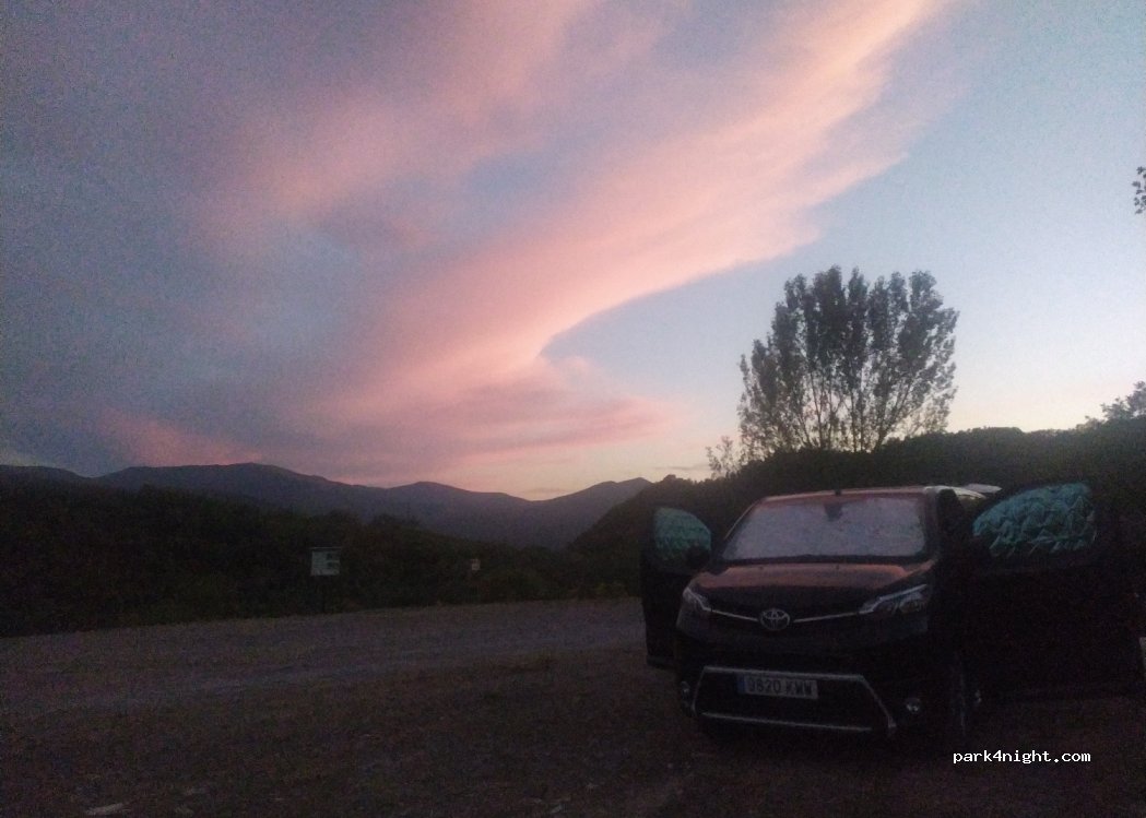 (24140) Villablino - Unnamed Road — foto 3