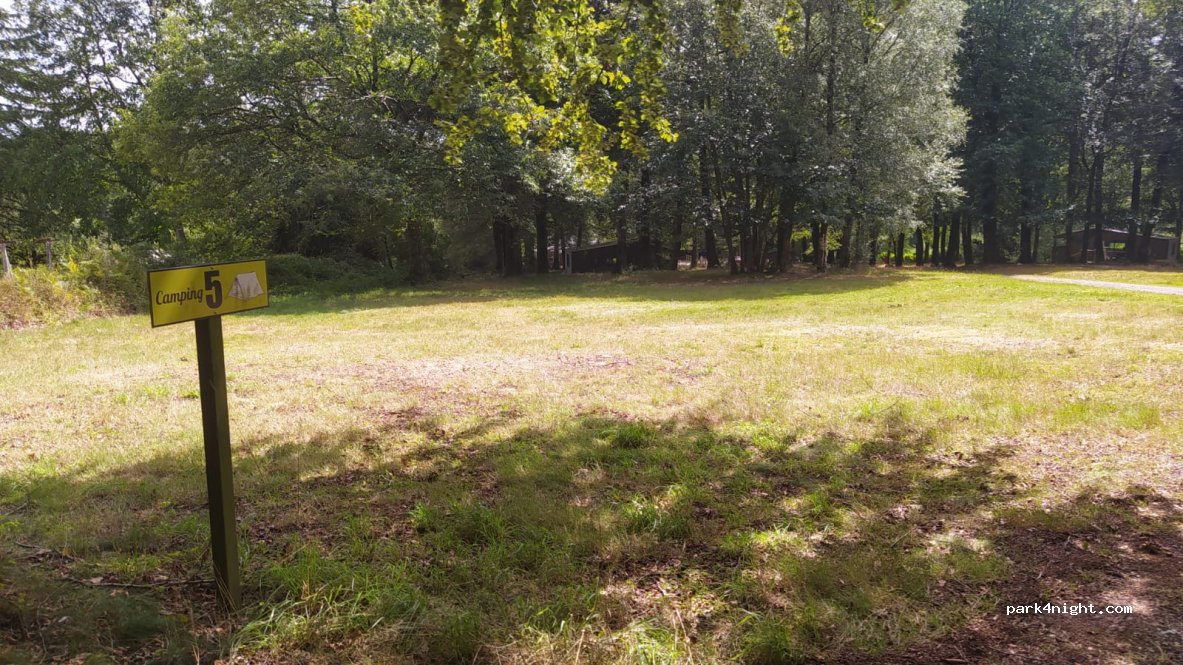 Camping et Hébergements l'Etape-en-Forêt de Saint Sever Calvados — foto 2
