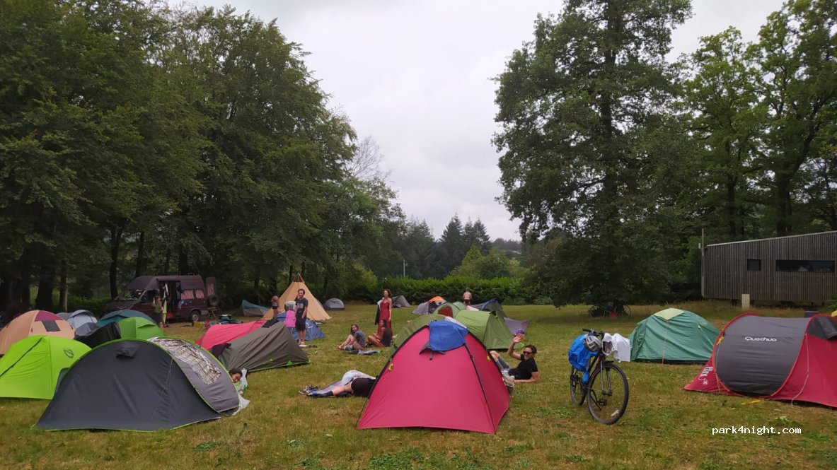 Camping et Hébergements l'Etape-en-Forêt de Saint Sever Calvados — foto 3
