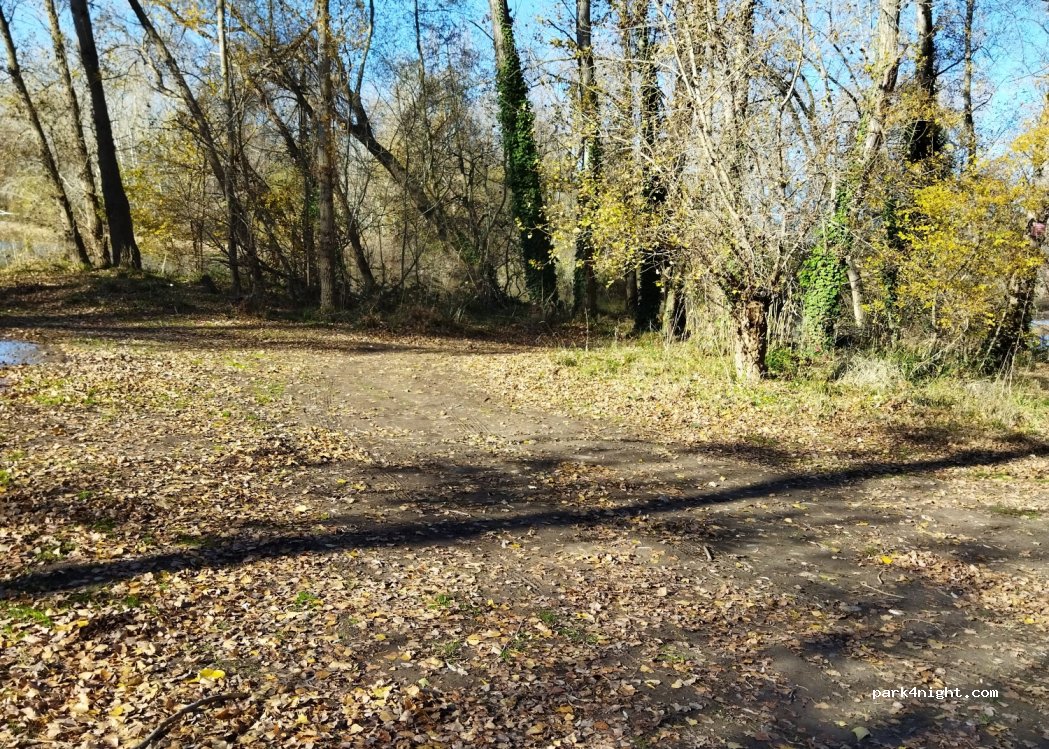 (34370) Thézan-lès-Béziers - Unnamed Road — foto 2