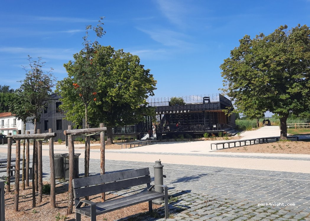 (17300) Rochefort - 52 Avenue Jacques Demy — foto 4