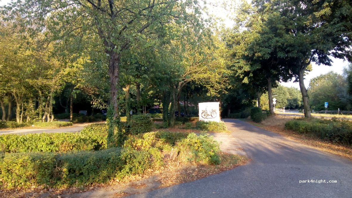 Wanderparkplatz Hinsbecker Straße — foto
