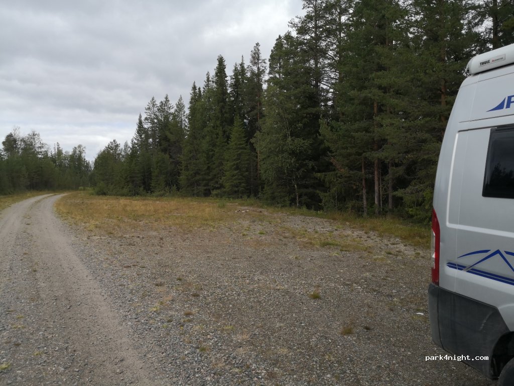(933 99)  - Unnamed Road — foto