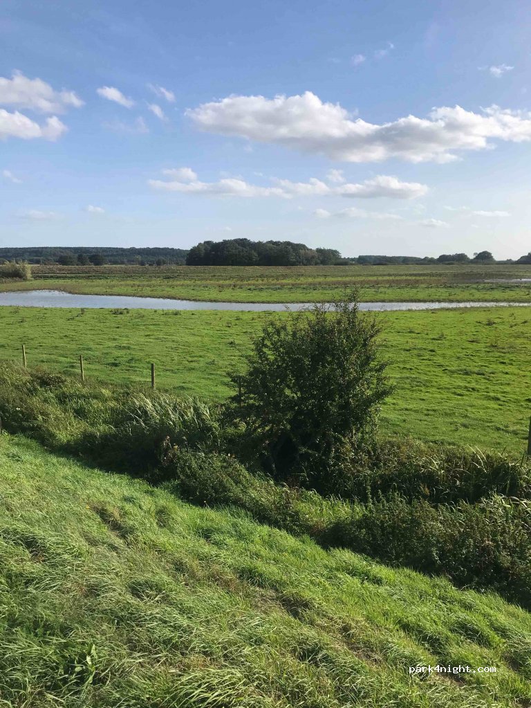 (DN10)  - Newington Road — foto 2