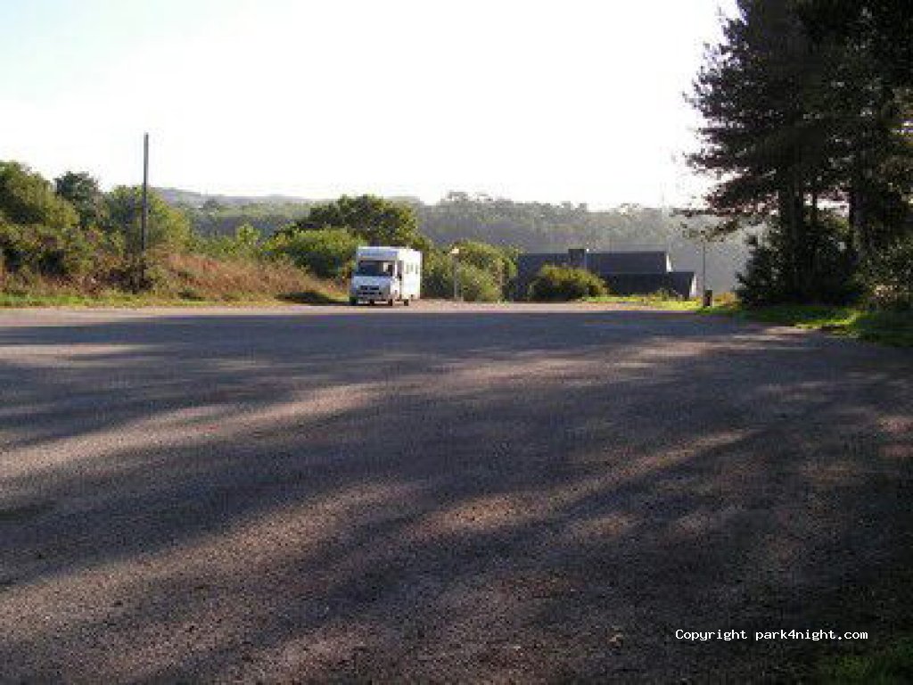 (22570) Saint-Gelven -  D117 — foto