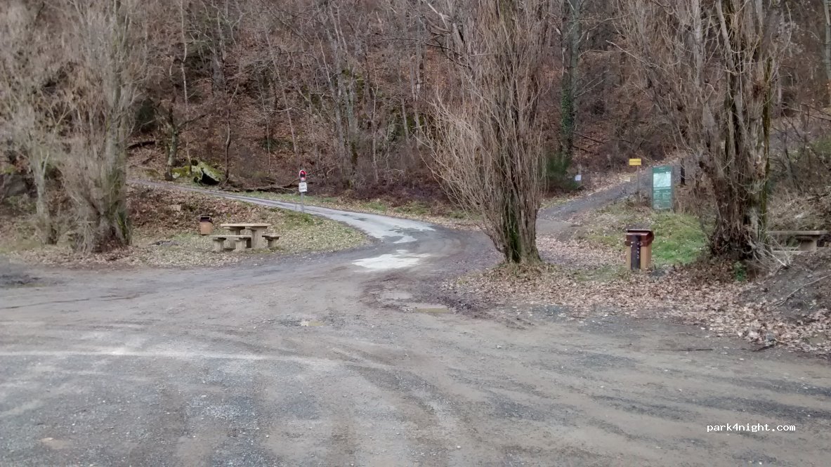 (69670) Vaugneray - Route d'Yzeron — foto