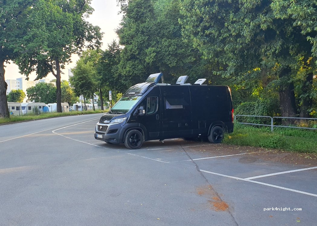 Parkplatz Volksfestplatz — foto 2