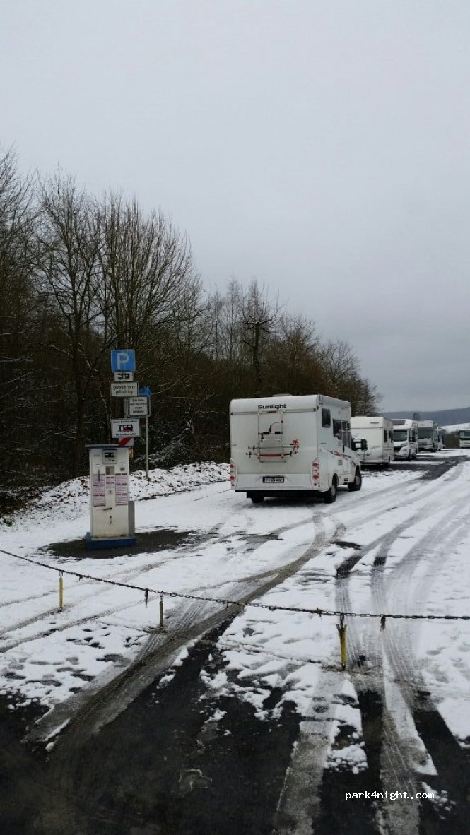 Wohnmobilstellplatz am Park — foto