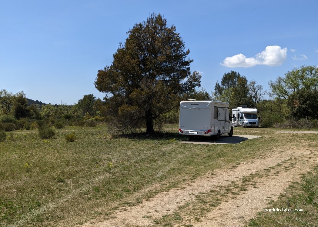 (04800) Gréoux-les-Bains - 455 Chemin de Babaou — foto