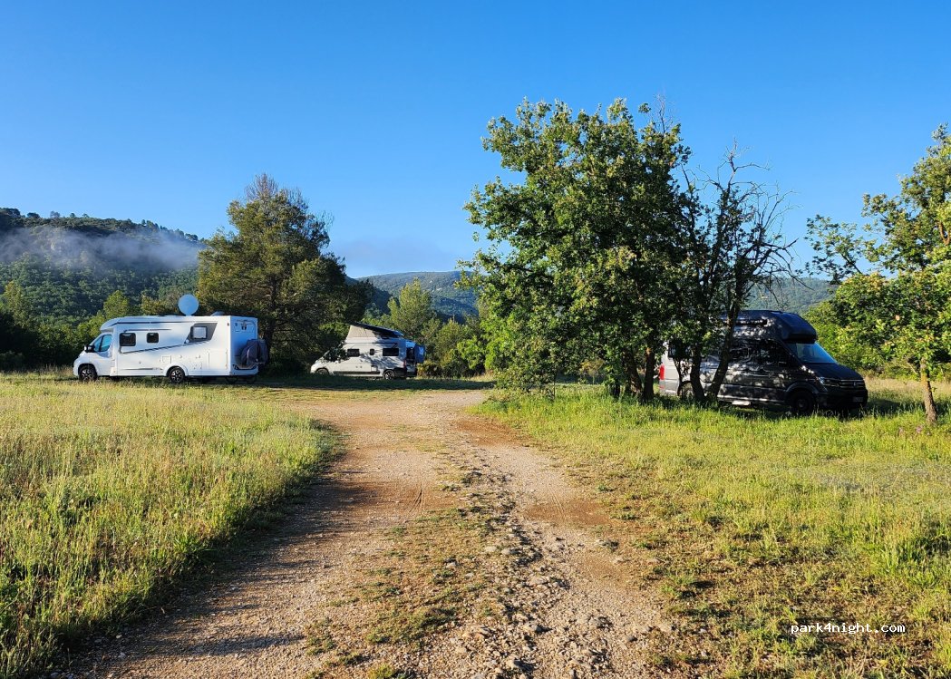 (04800) Gréoux-les-Bains - 455 Chemin de Babaou — foto 3