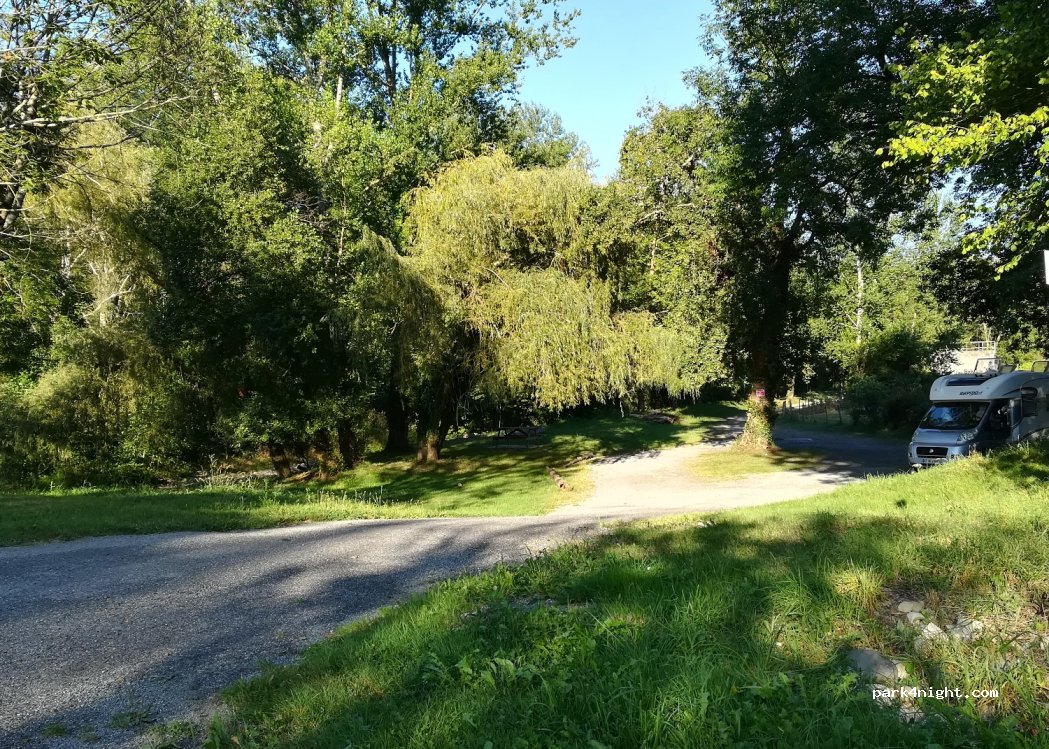(64400) Saint-Goin - 11 Avenue du Saliga — foto 2