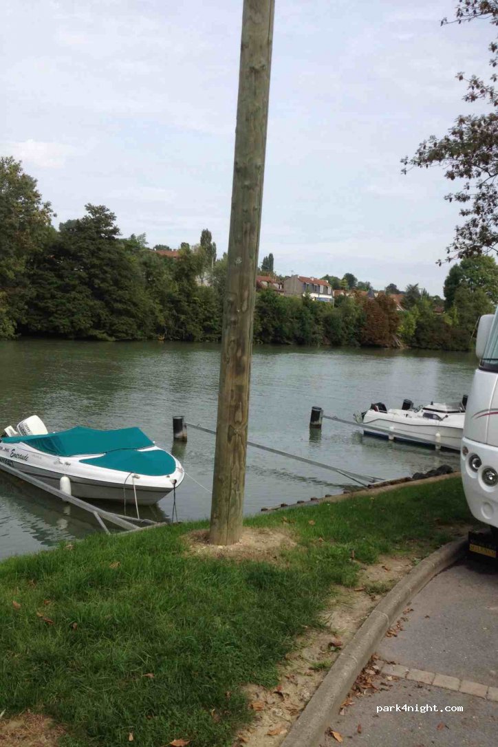 (77400) Lagny-sur-Marne - 12-16 Rue du Canada — foto 3