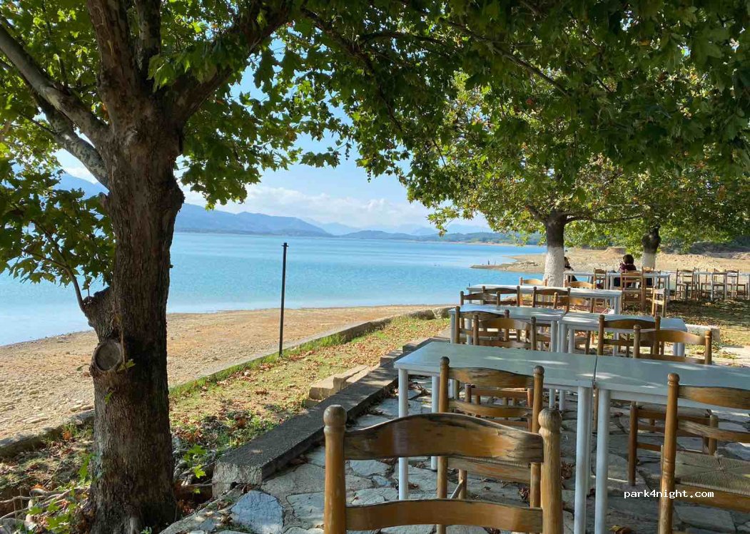 (431 00) Limni Plastira - Eparchiaki Odos Karditsas - Kastanias — foto