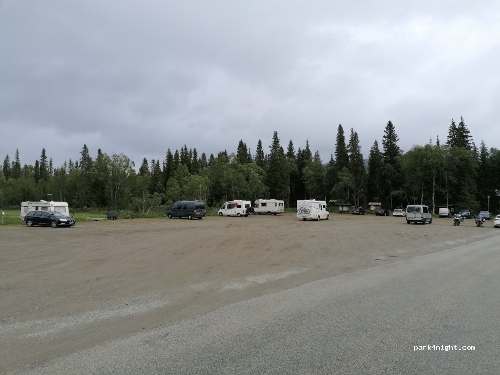 (833 99) Ankarede - Länsväg Z 819 — foto 2