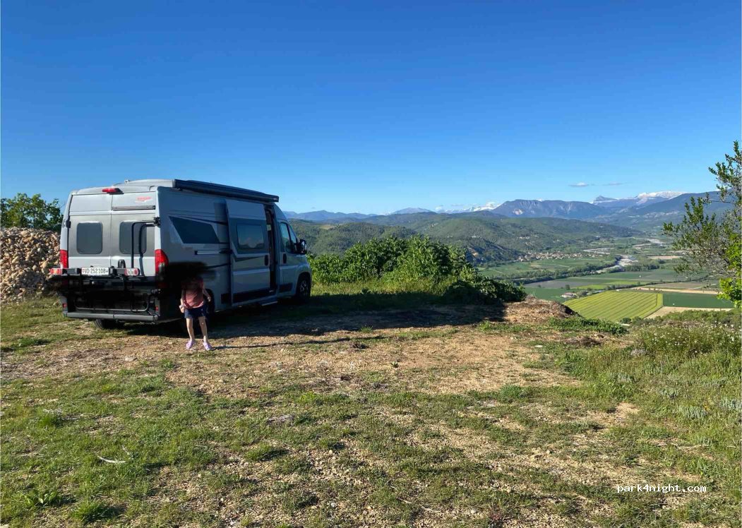 (04410) Puimoisson - Route départementale 8 (Alpes-de-Haute-Provence) — foto 3