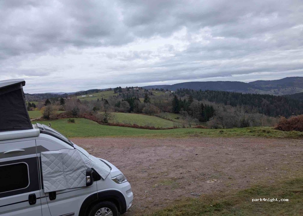 (88120) Vagney - Route du Haut des Charmes — foto 3