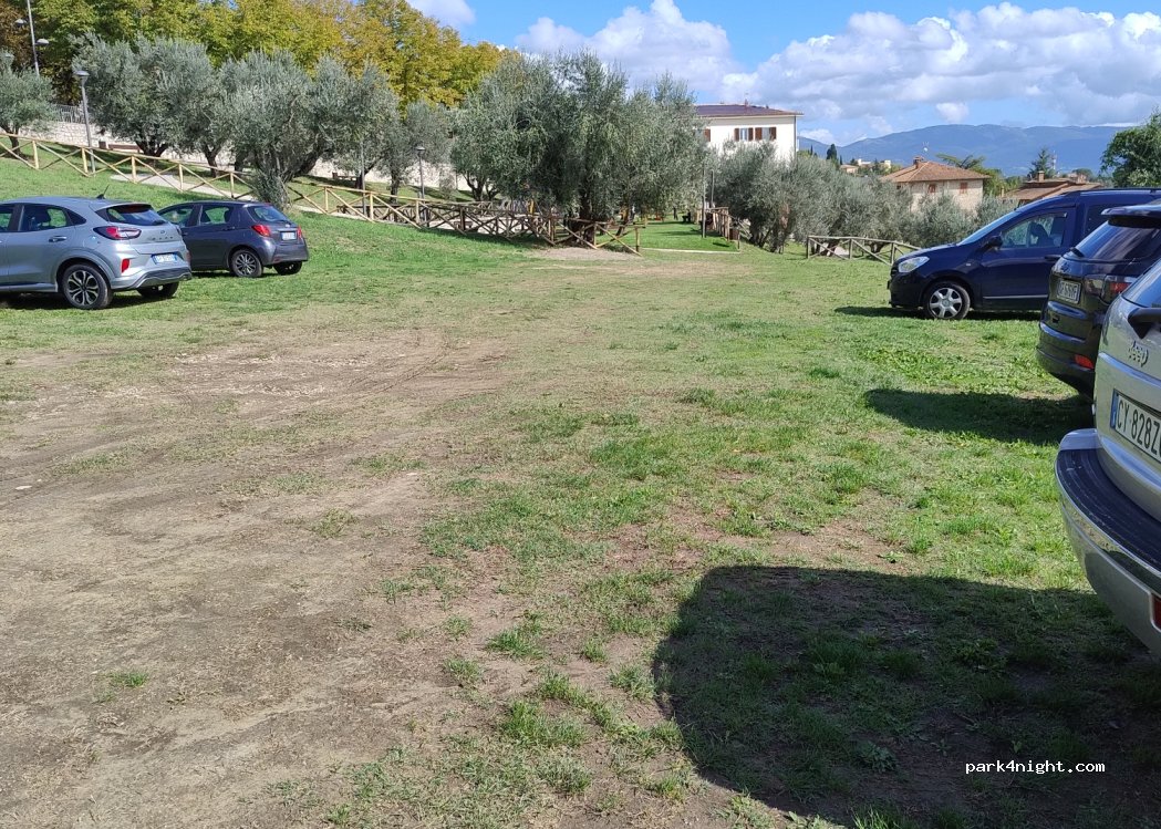 (06059) Todi - 6 Via Sant'Arcangelo — foto 4
