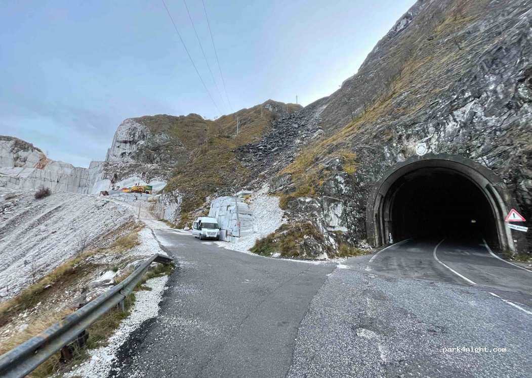 (54100) Pian della Fioba MS - Via dei Colli — foto 3