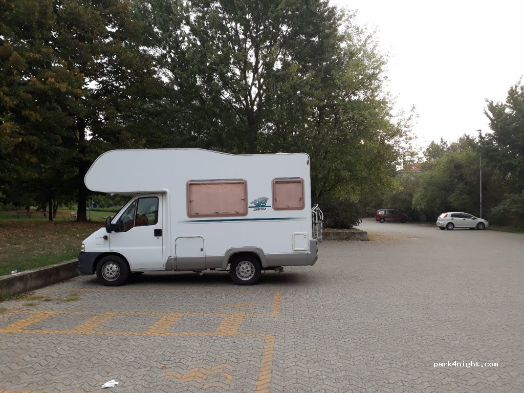(28100) Novara - 26 Viale Giuseppe Verdi — foto 2