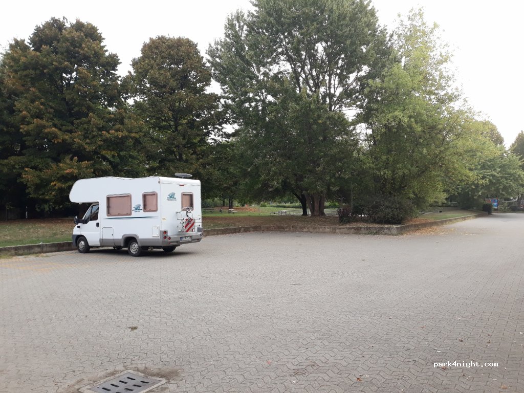 (28100) Novara - 26 Viale Giuseppe Verdi — foto 3