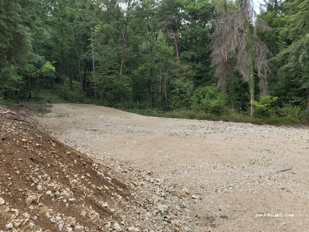 (21400) Noiron-sur-Seine - Unnamed Road — foto 2