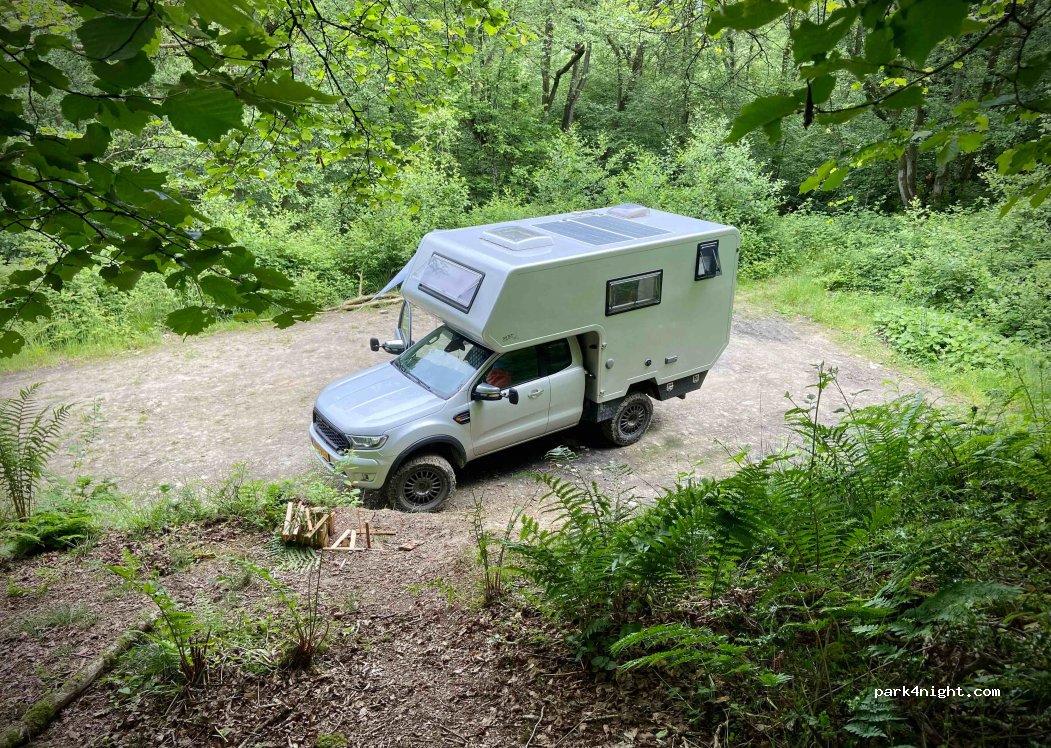Nash Oakland Wild Camping — foto
