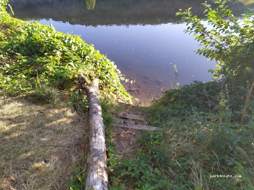 (46330) Cénevières - 65 Cornus — foto