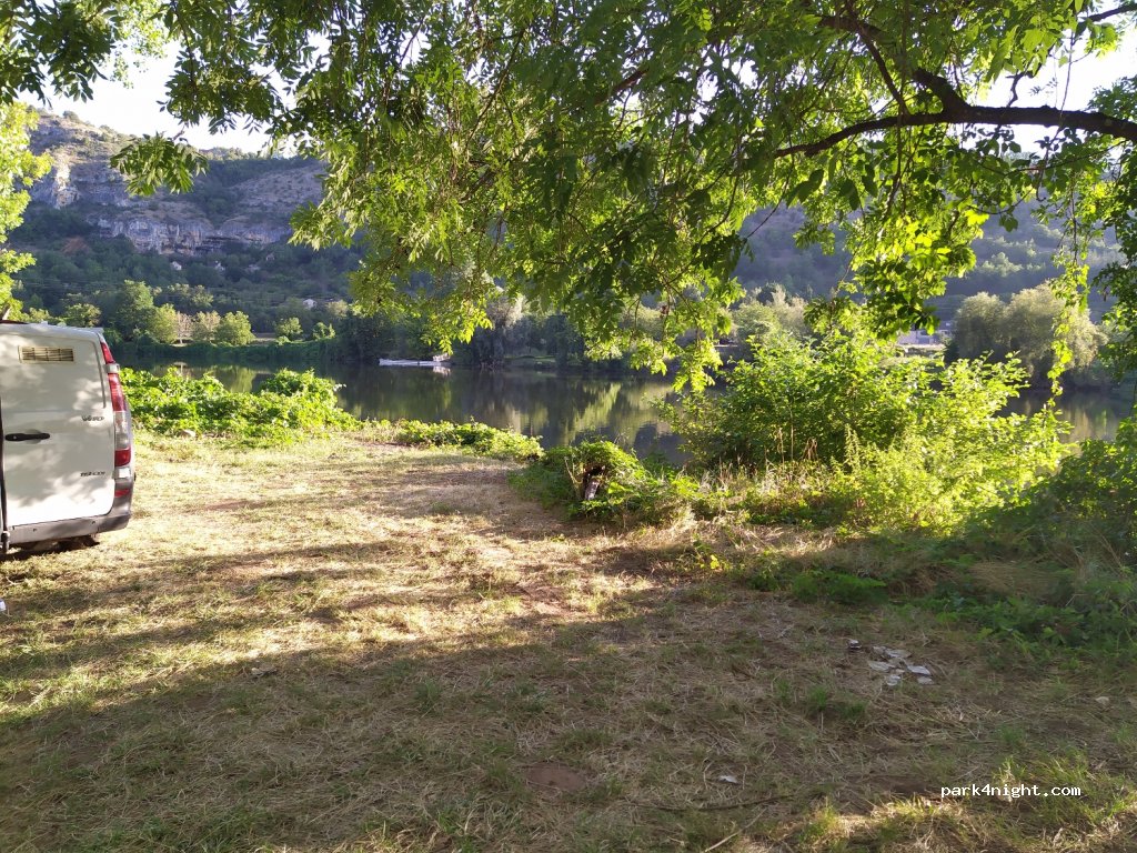 (46330) Cénevières - 65 Cornus — foto 2