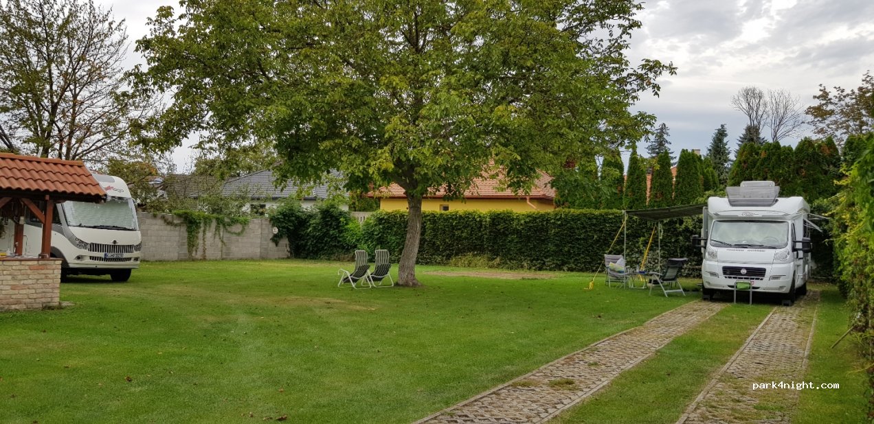Kocsis Apartman és Camping — foto