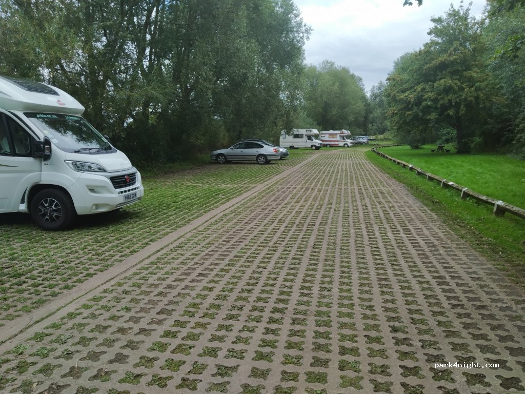 (WR10 1EY)  - King George's Way — foto 2