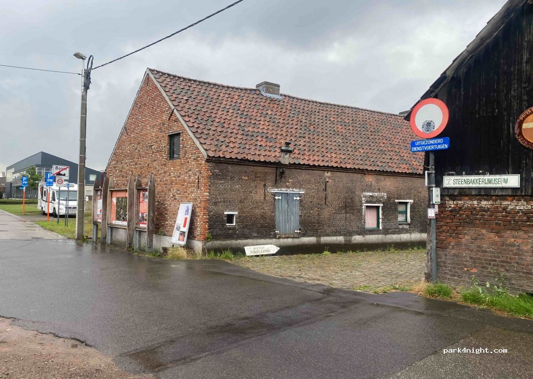 (2850) Boom - 10 Scherpenhoek — foto