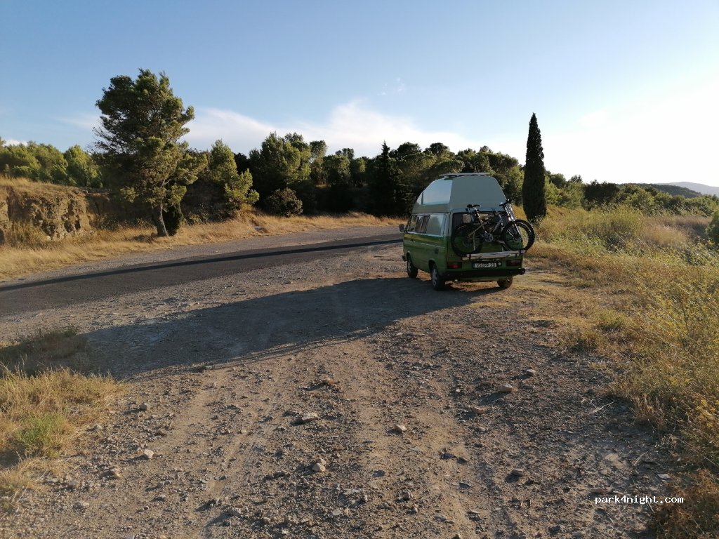 (11700) Montbrun-des-Corbières - D165 — foto 2