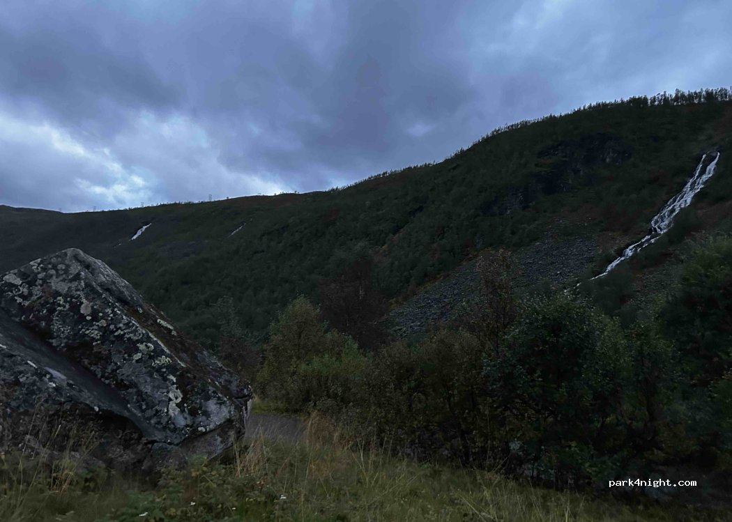 (6884)  - Tindevegen — foto 3