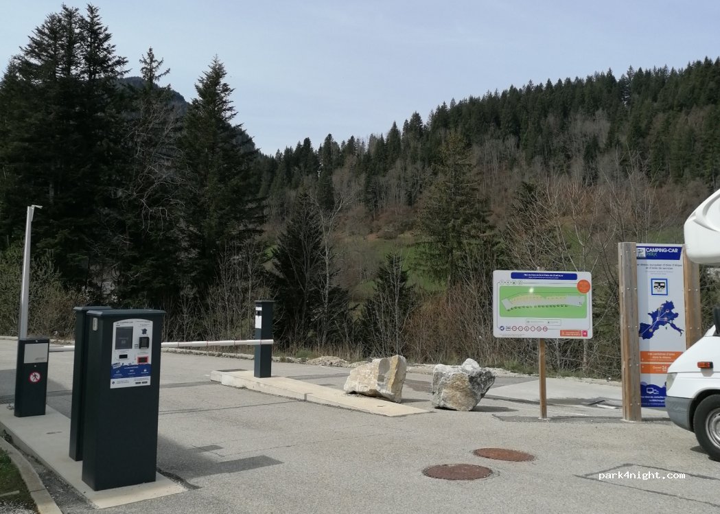 Aire Camping-Car Saint-Pierre-de-Chartreuse — foto 3