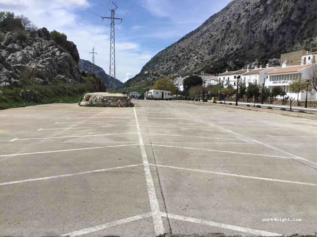 (11611) Villaluenga del Rosario - 33 Avenida Alcalde Alfonso Carlos Moscoso González — foto